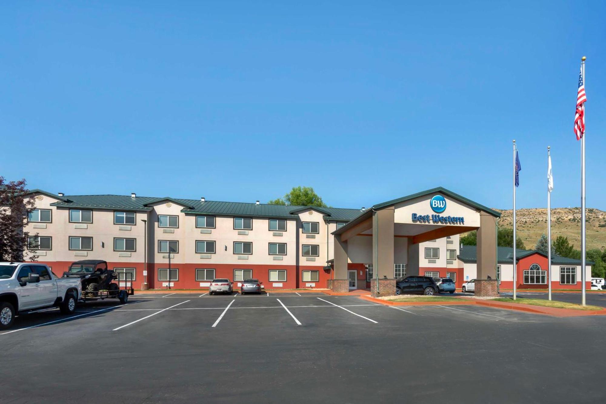 Best Western Holiday Hills Coalville Exteriör bild